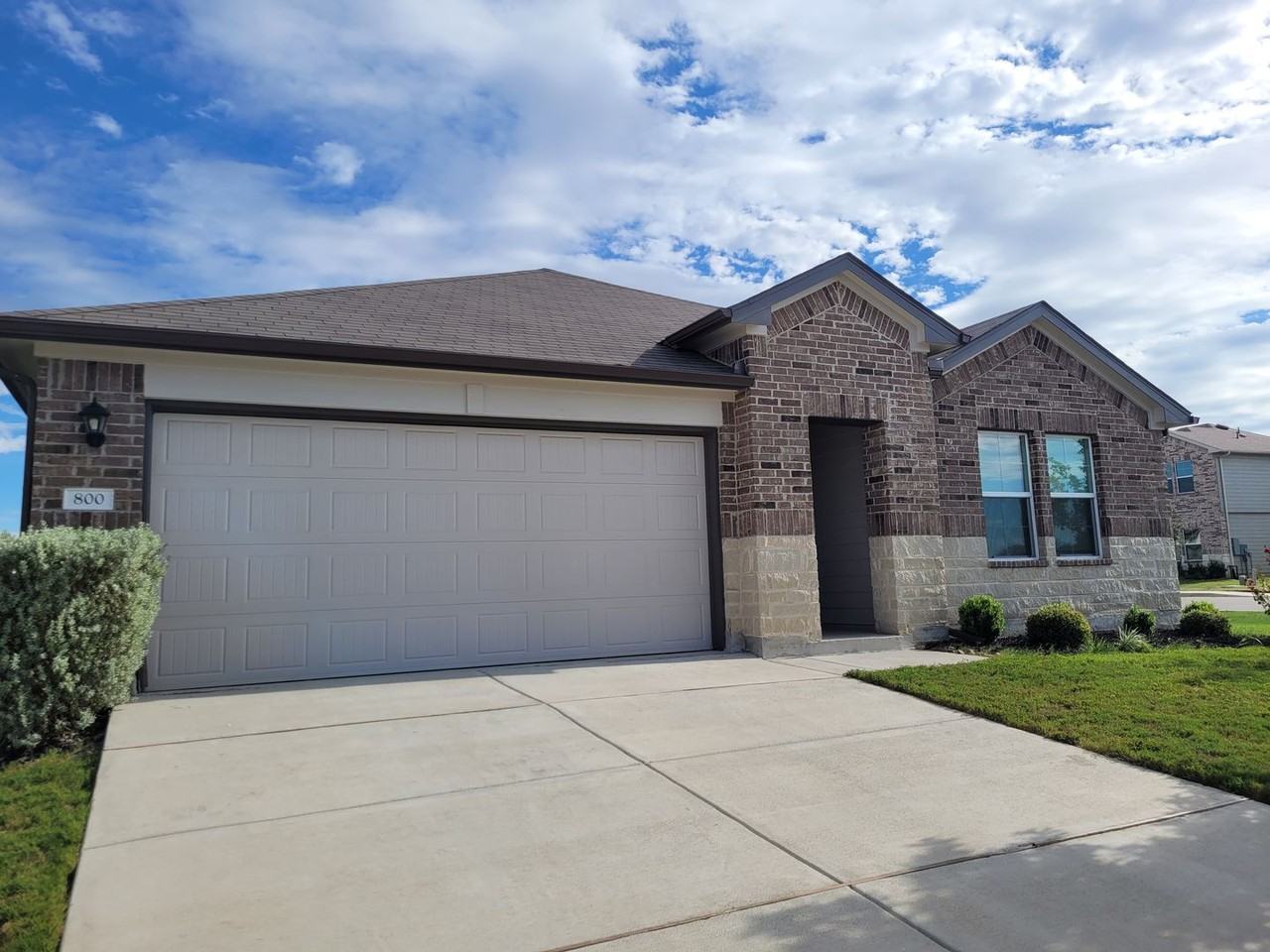 800 Nodding Nixie - Photo 2 of 23