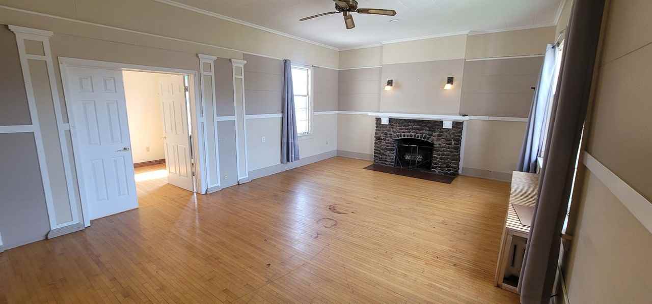 214 7th Street - Photo 3 of 17