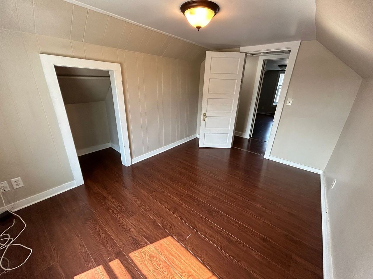 7324 38th Ave - Photo 2 of 9