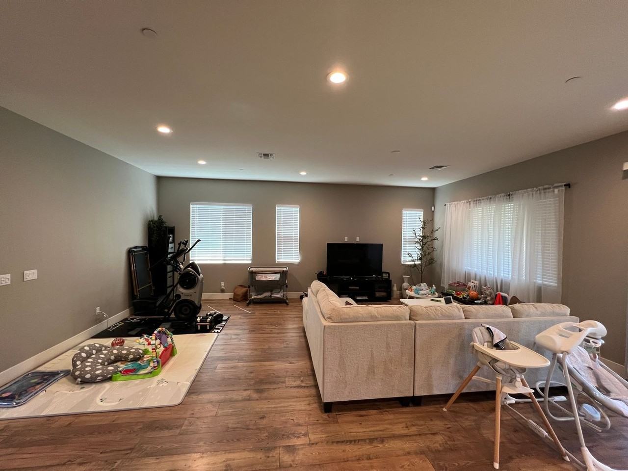 120 Olivadi Way - Photo 3 of 17