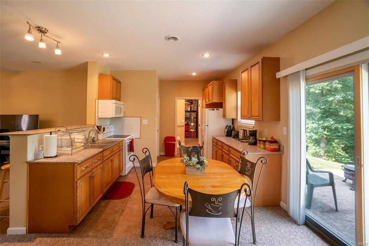 12130 Oak Ridge Dr - Photo 2 of 4