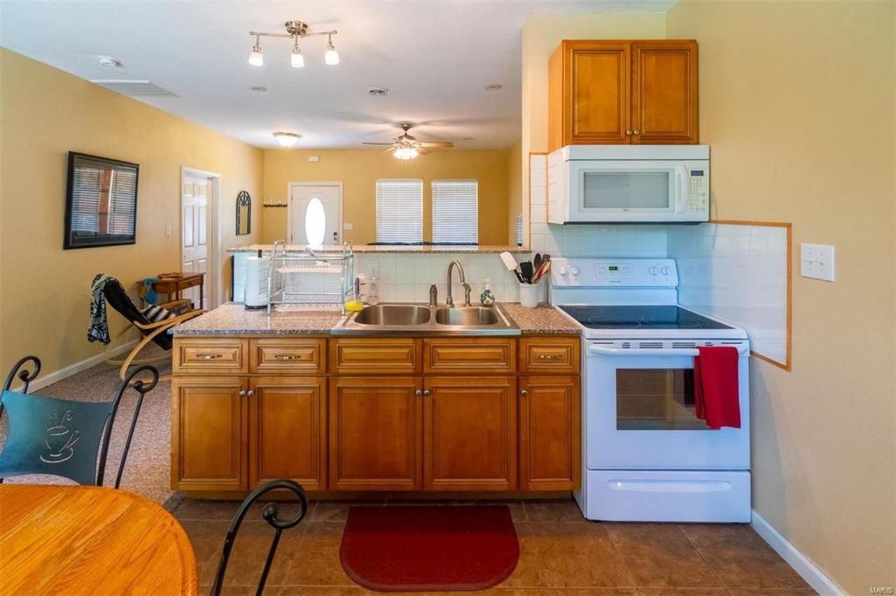 12130 Oak Ridge Dr - Photo 3 of 4