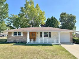 featured image of 70 Maple Dr