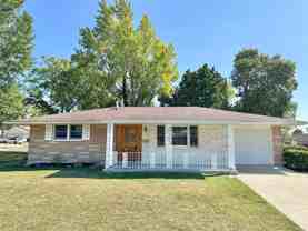 70 Maple Dr - Photo 1 of 1