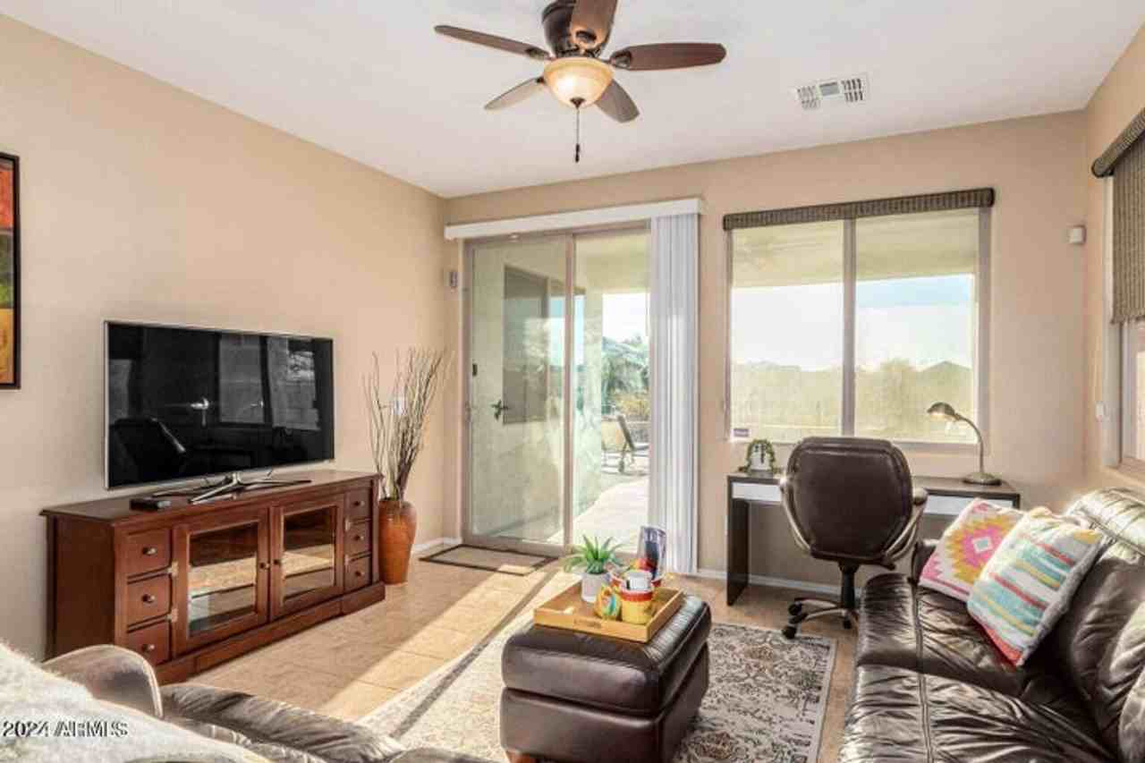 35244 N Zachary Rd - Photo 4 of 13