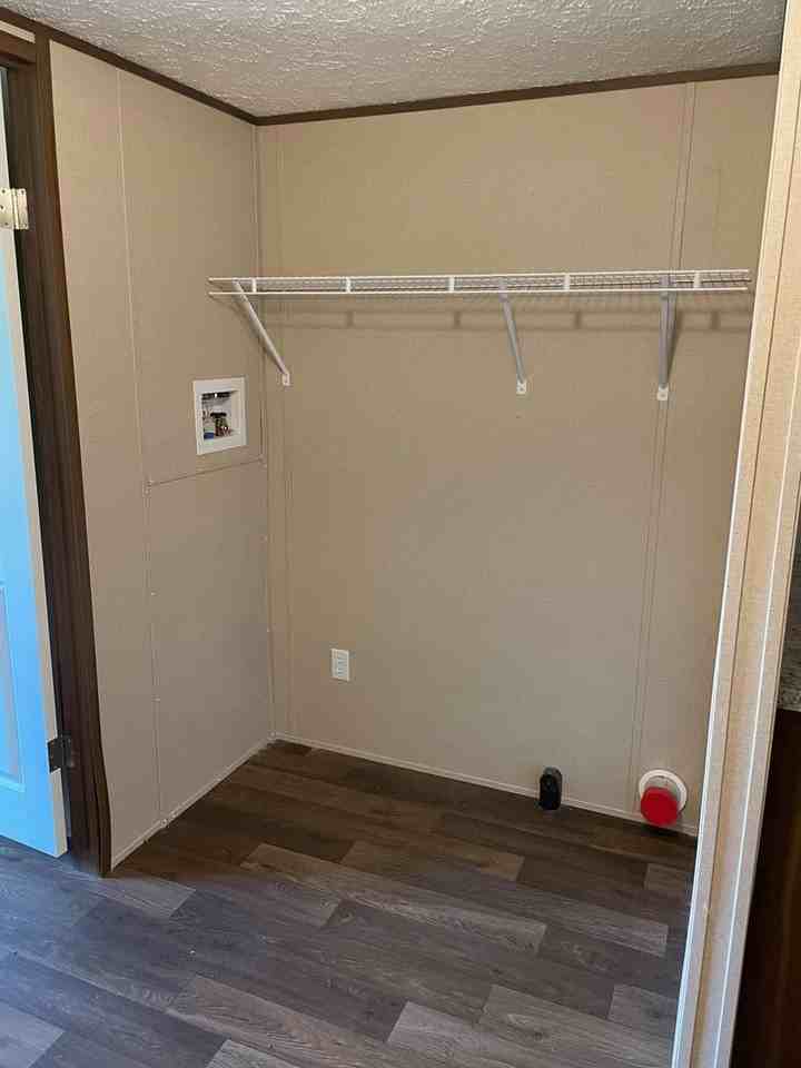 164 Astran Dr - Photo 3 of 14