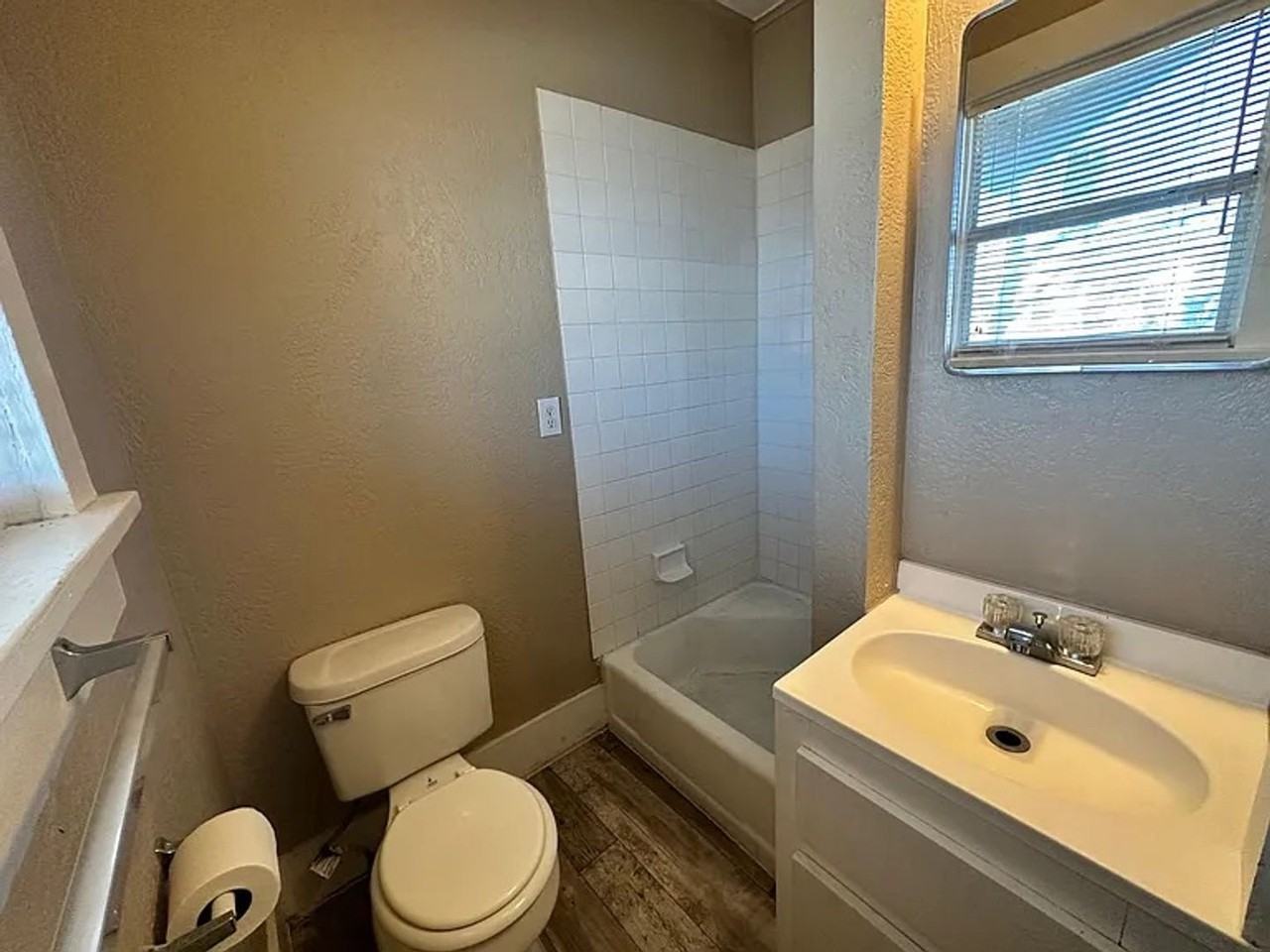 715 Asp Avenue - Photo 7 of 23