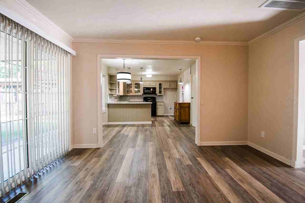 1608 S Berry Rd - Photo 7 of 35