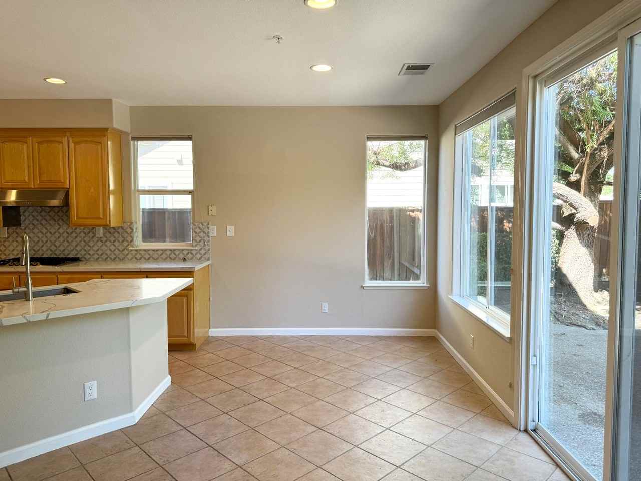 1246 Melanie Way - Photo 3 of 25
