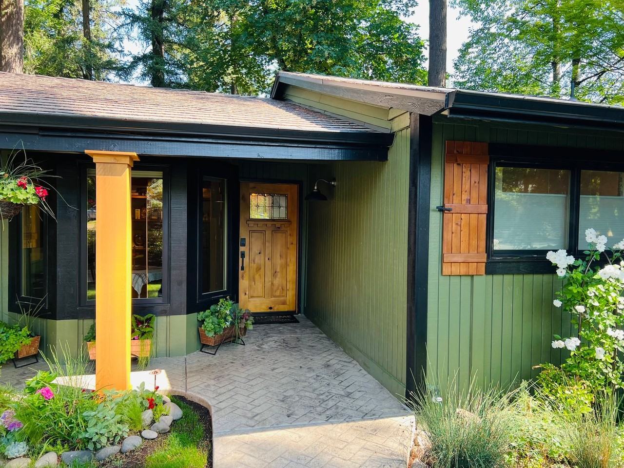 5229 Sw Dolph Ct - Photo 2 of 48