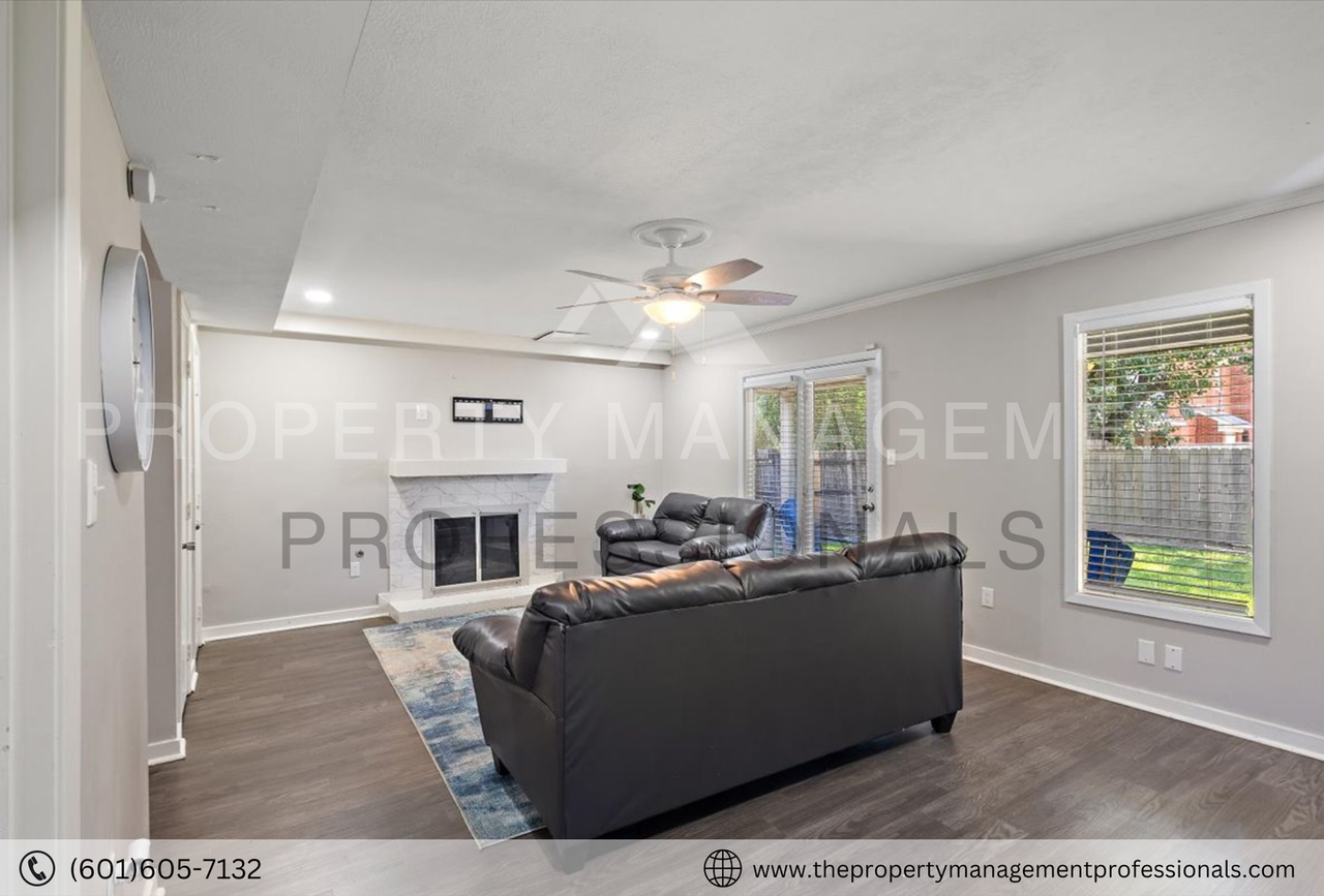 2313 River Oaks Blvd #B - Photo 4 of 19