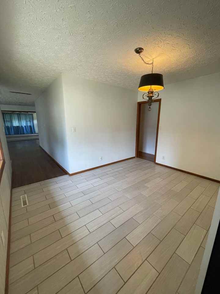 1313 Warren Dr - Photo 7 of 21