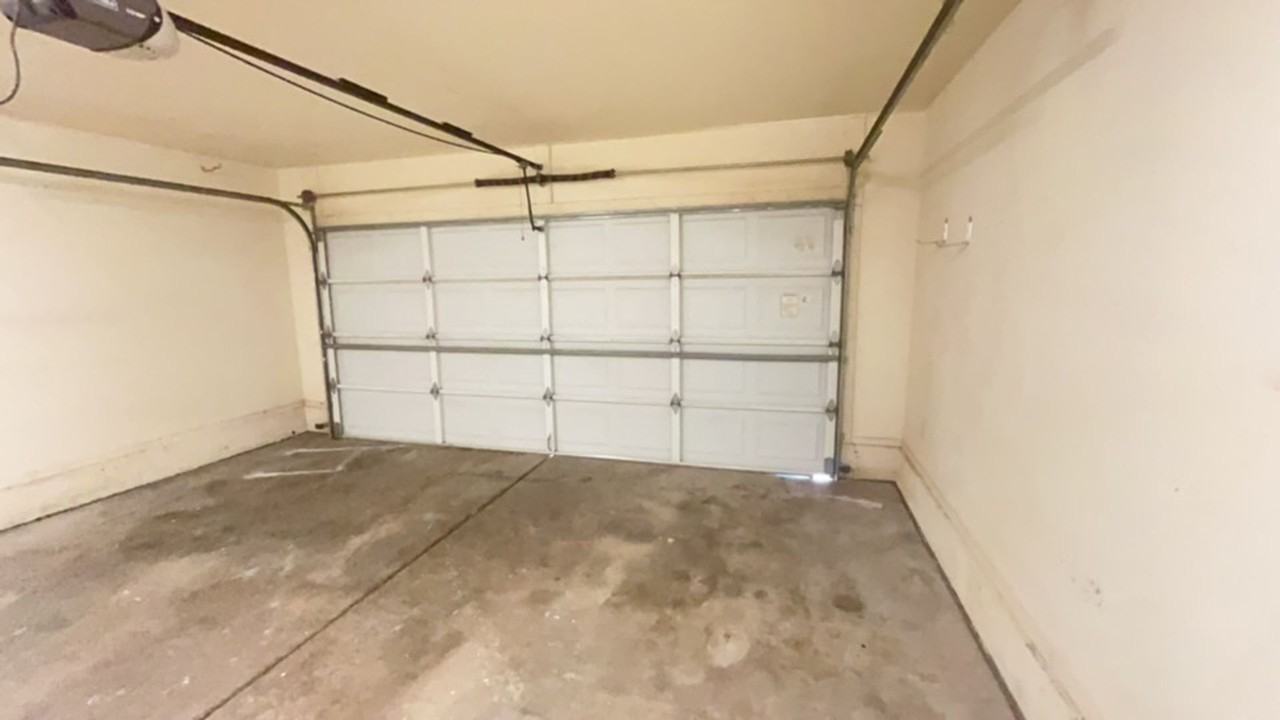 638 N Saddlehorn Dr - Photo 2 of 26