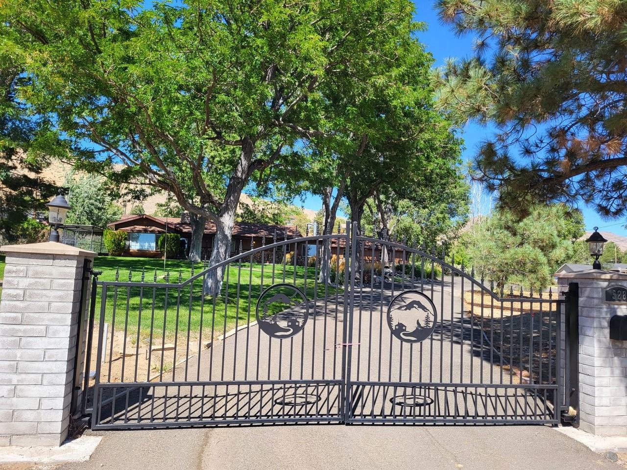 528 Ruby Ln - Photo 2 of 23