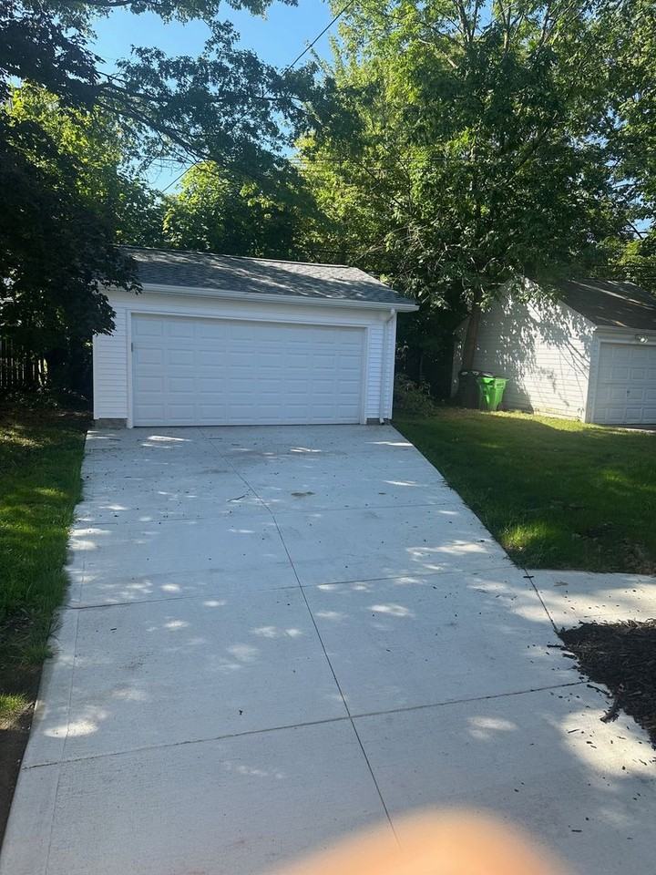 3754 Freemont Rd - Photo 3 of 23