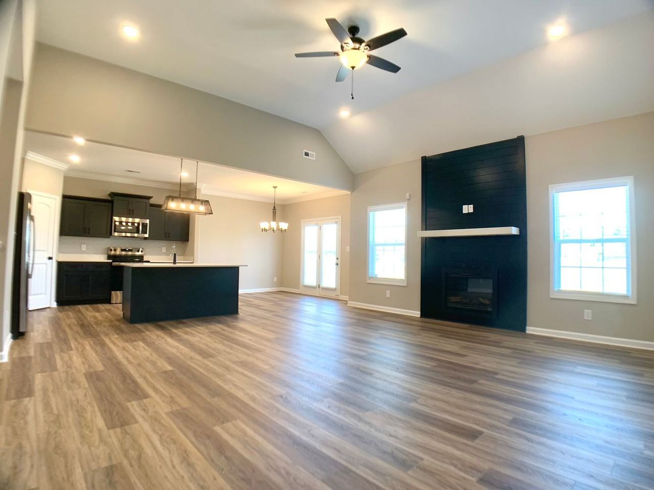 413 Ayden Ln - Photo 5 of 34