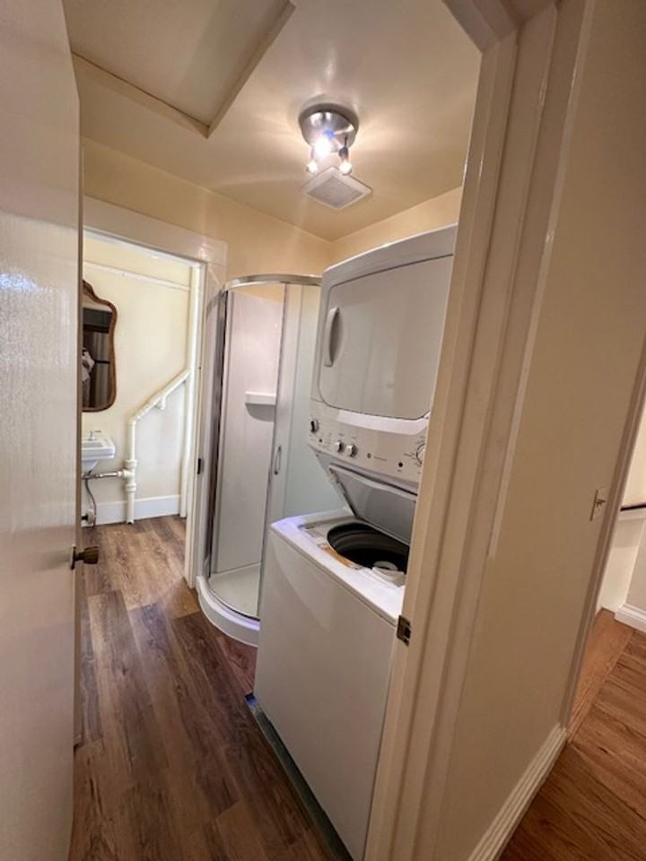 202 N Pine St - Photo 5 of 22