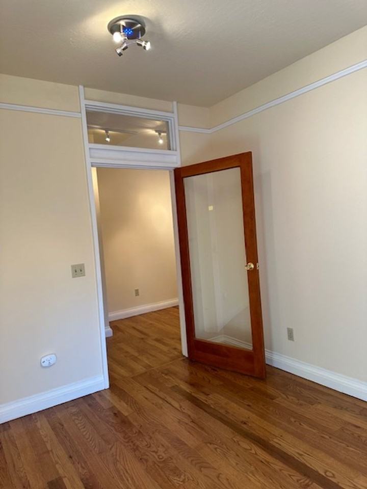 202 N Pine St - Photo 7 of 22
