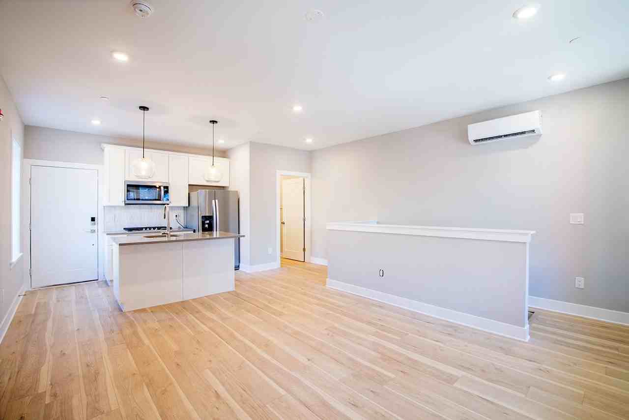 129 S 49th Street - Photo 3 of 18