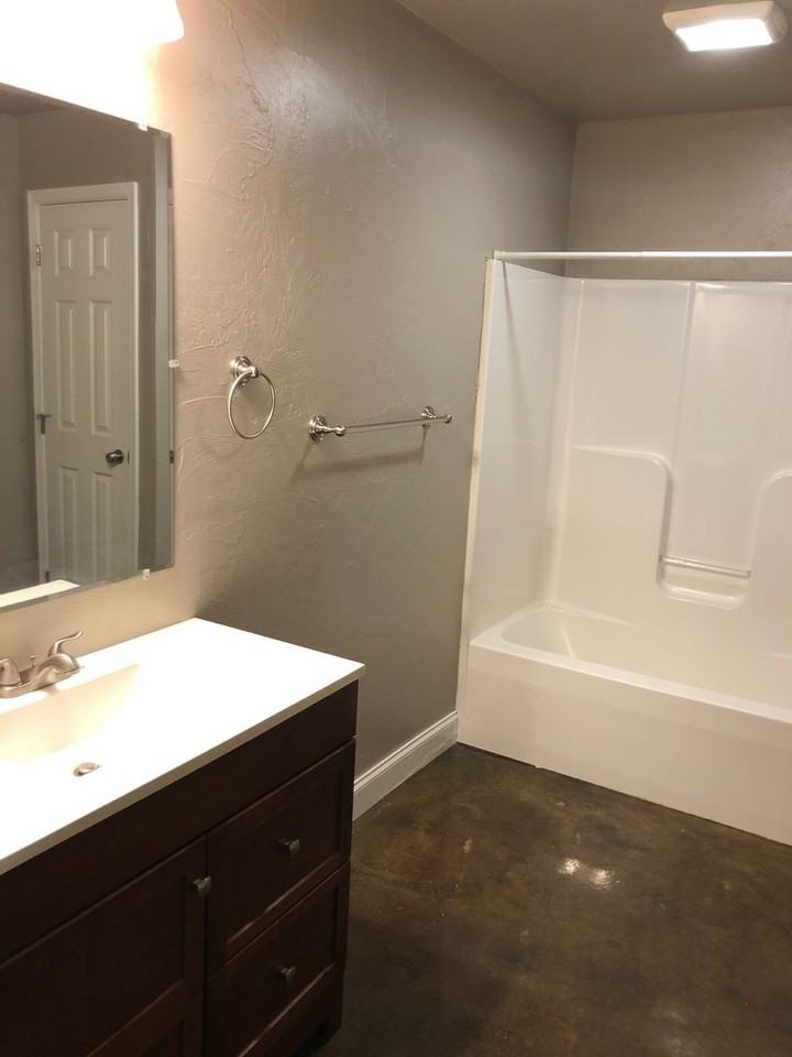 815 N. George St. - Photo 6 of 12