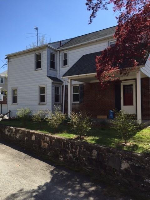 2331 Belmont Ave - Photo 2 of 23