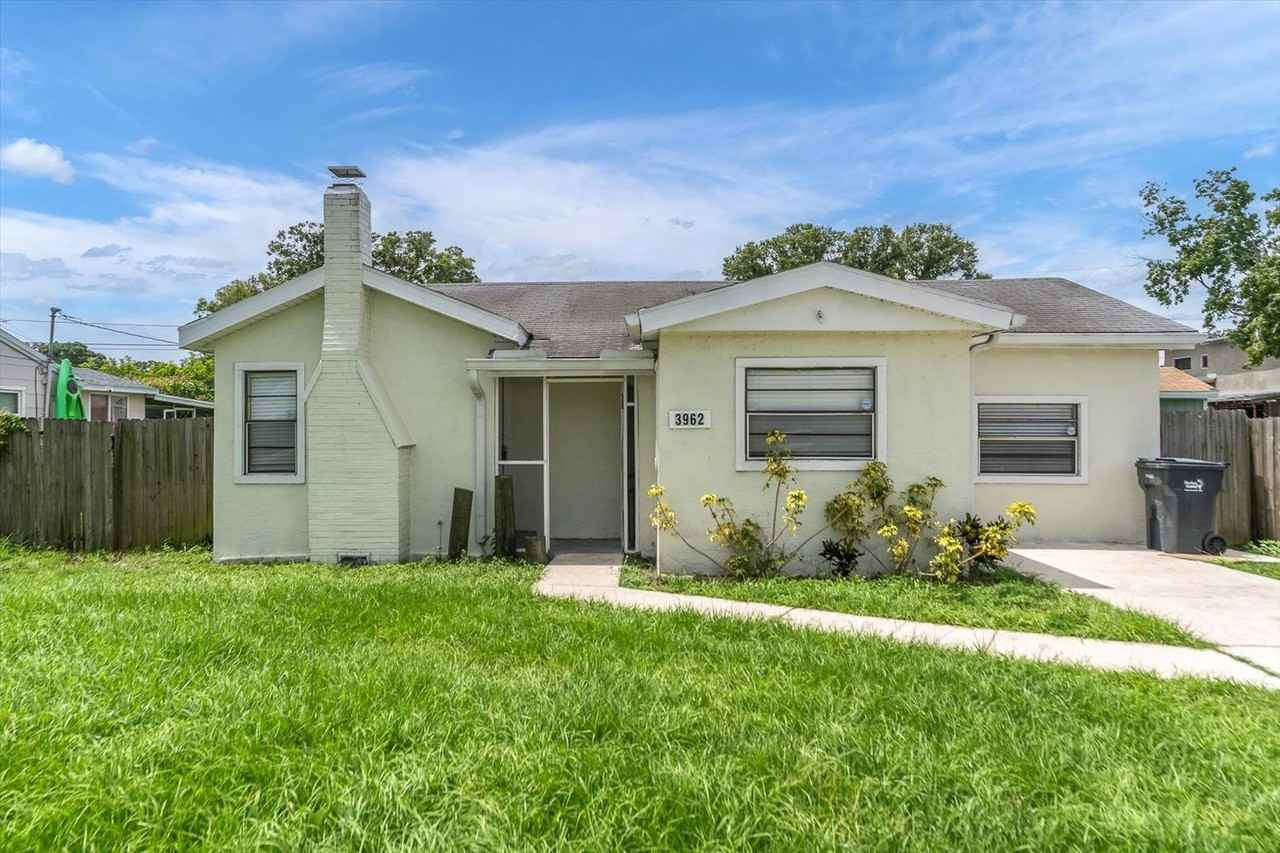 3962 42nd Ave N - Photo 2 of 42