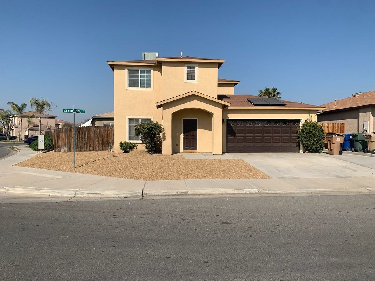 112 Isla Del Sol Dr - Photo 2 of 11