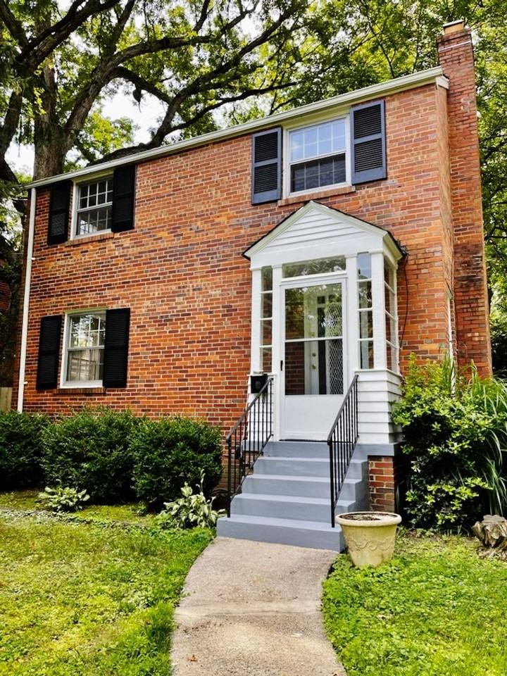 316 Williamsburg Dr - Photo 3 of 43