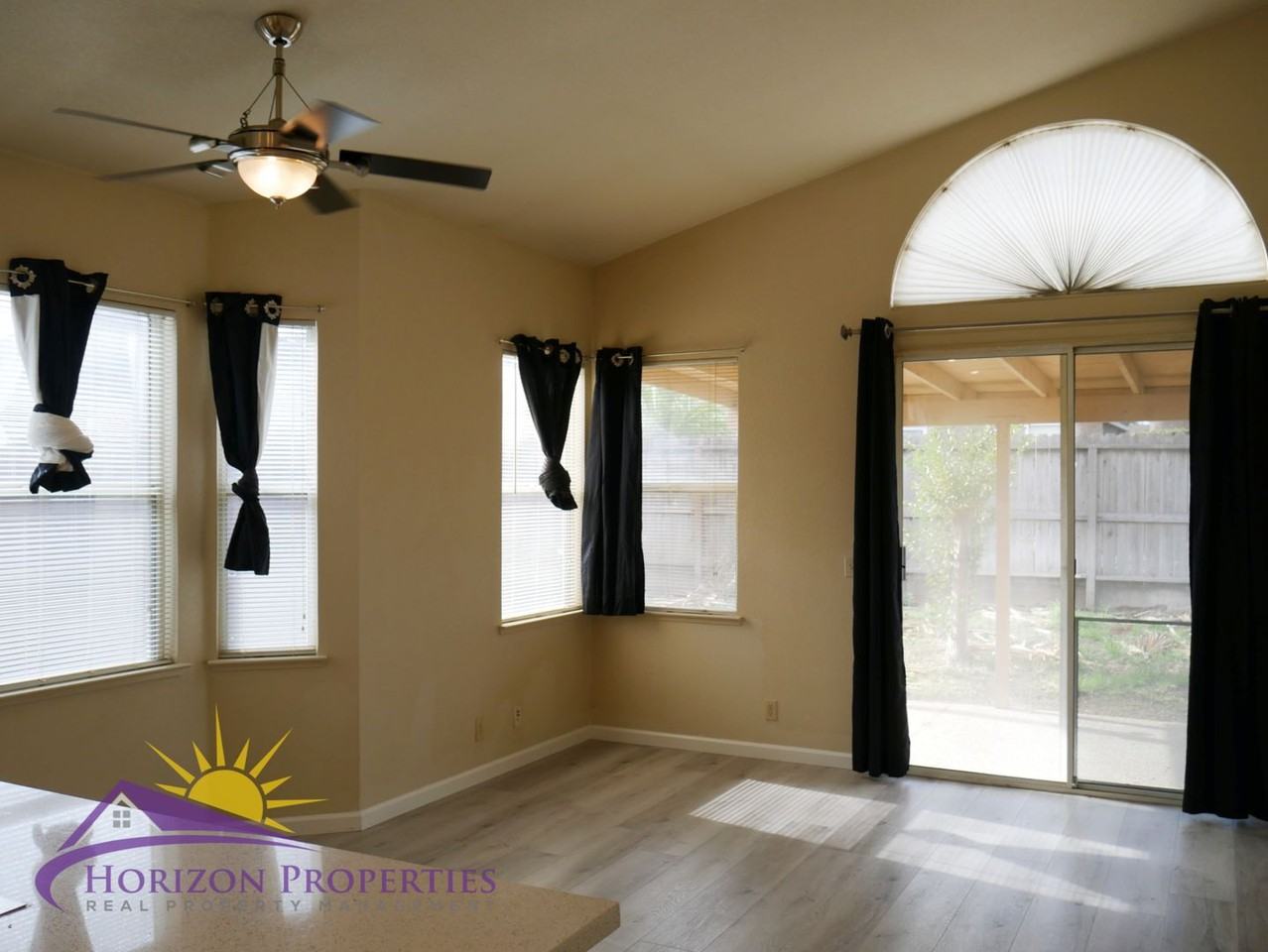 9472 Clementine Way - Photo 4 of 30