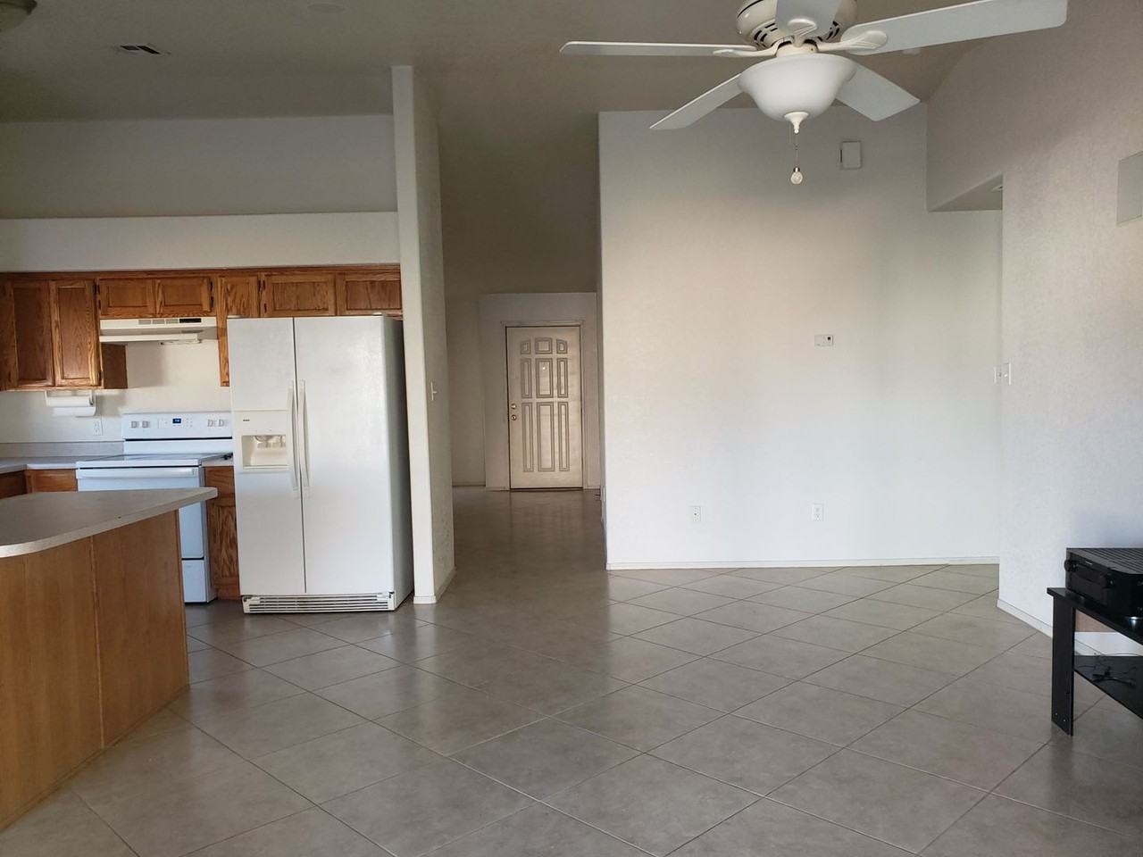 4357 S Boxwood Ave - Photo 3 of 19