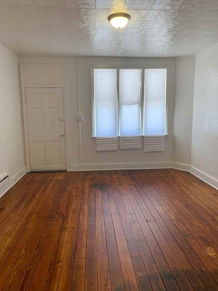 705 E Prospect St #1 - Photo 5 of 8