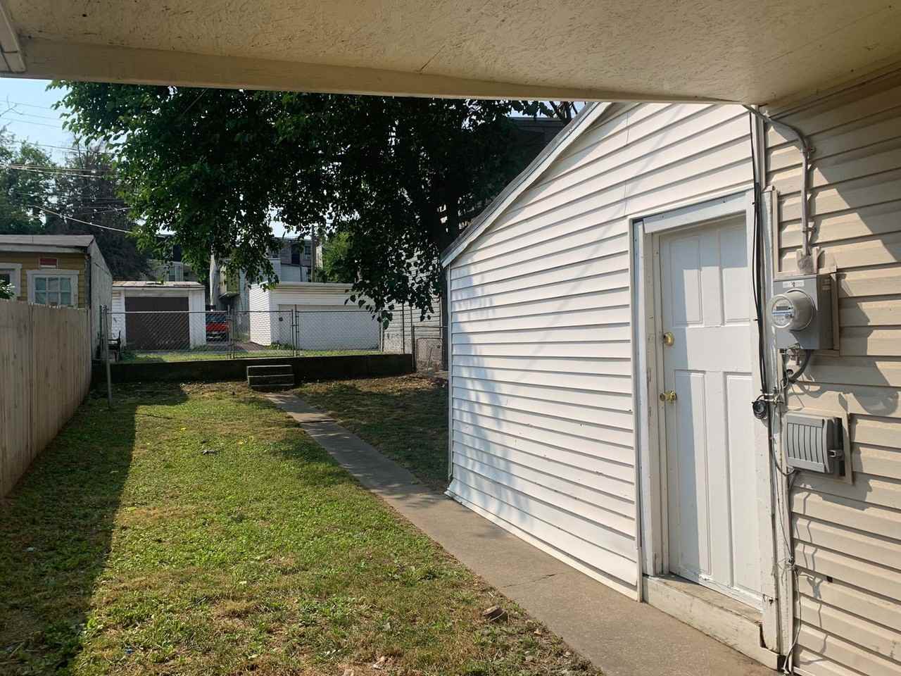 620 Company St - Photo 2 of 28