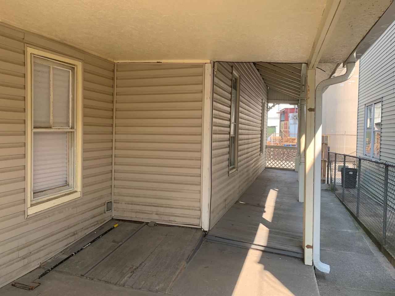 620 Company St - Photo 5 of 28