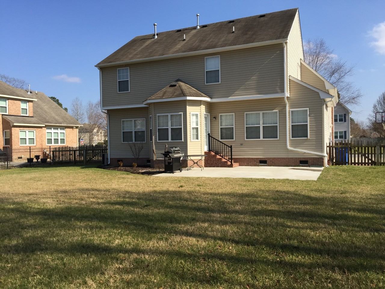 804 Sparks Trce - Photo 2 of 47