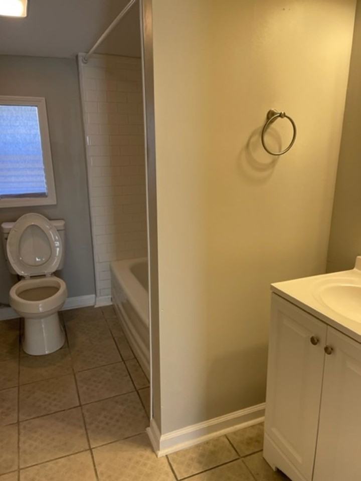 309 S 4th St - Photo 4 of 7