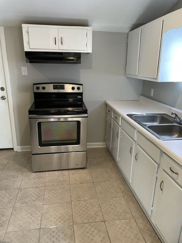 309 S 4th St - Photo 6 of 7