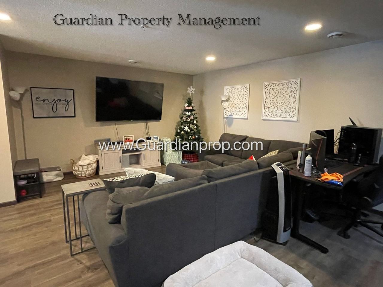 7958 210th St W - Photo 4 of 18