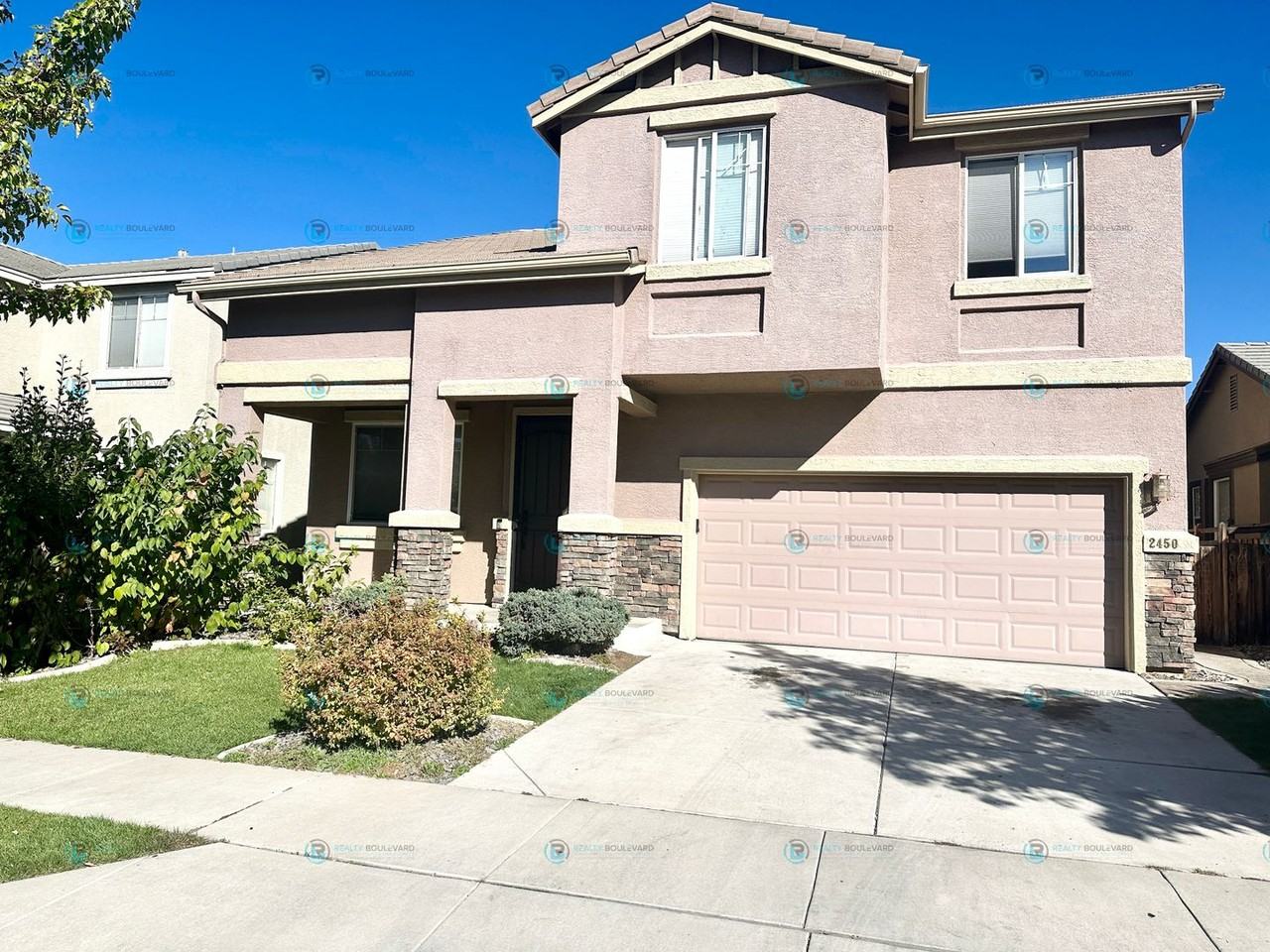 2450 Burtin Dr - Photo 2 of 29