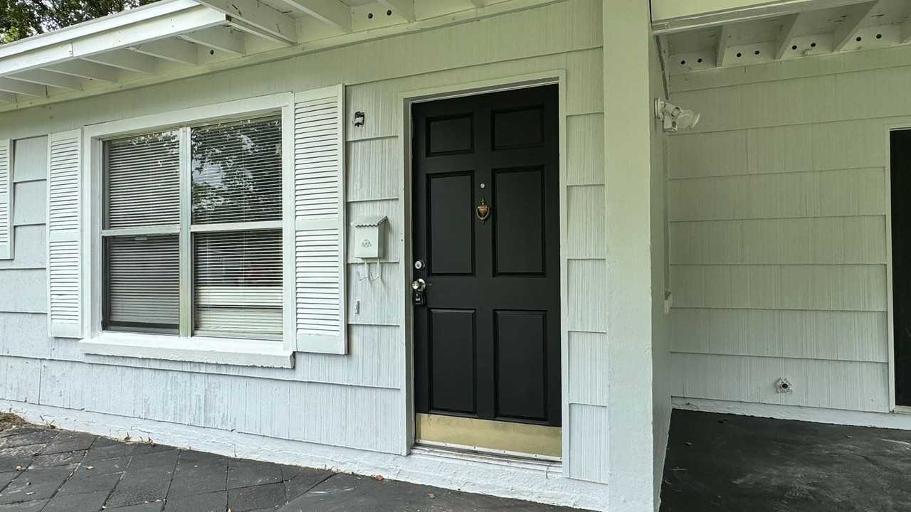 804 La Marche Drive - Photo 3 of 14