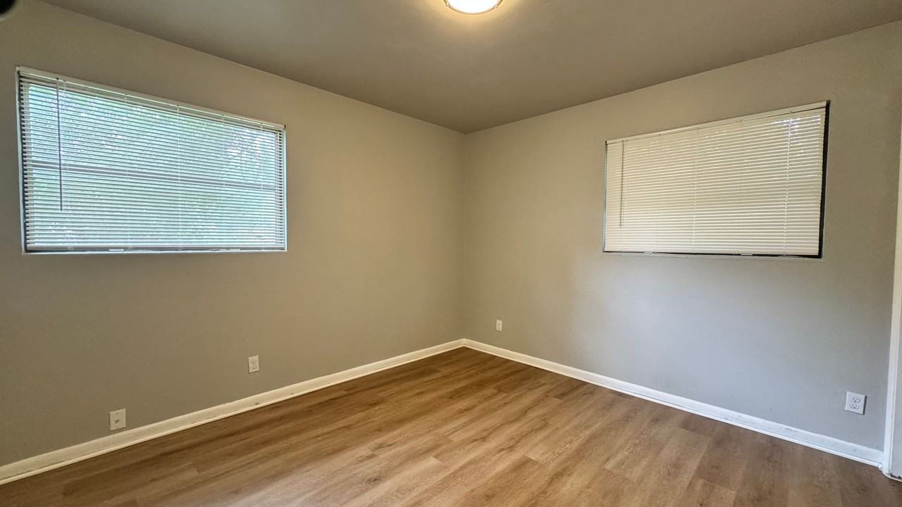 804 La Marche Drive - Photo 7 of 14