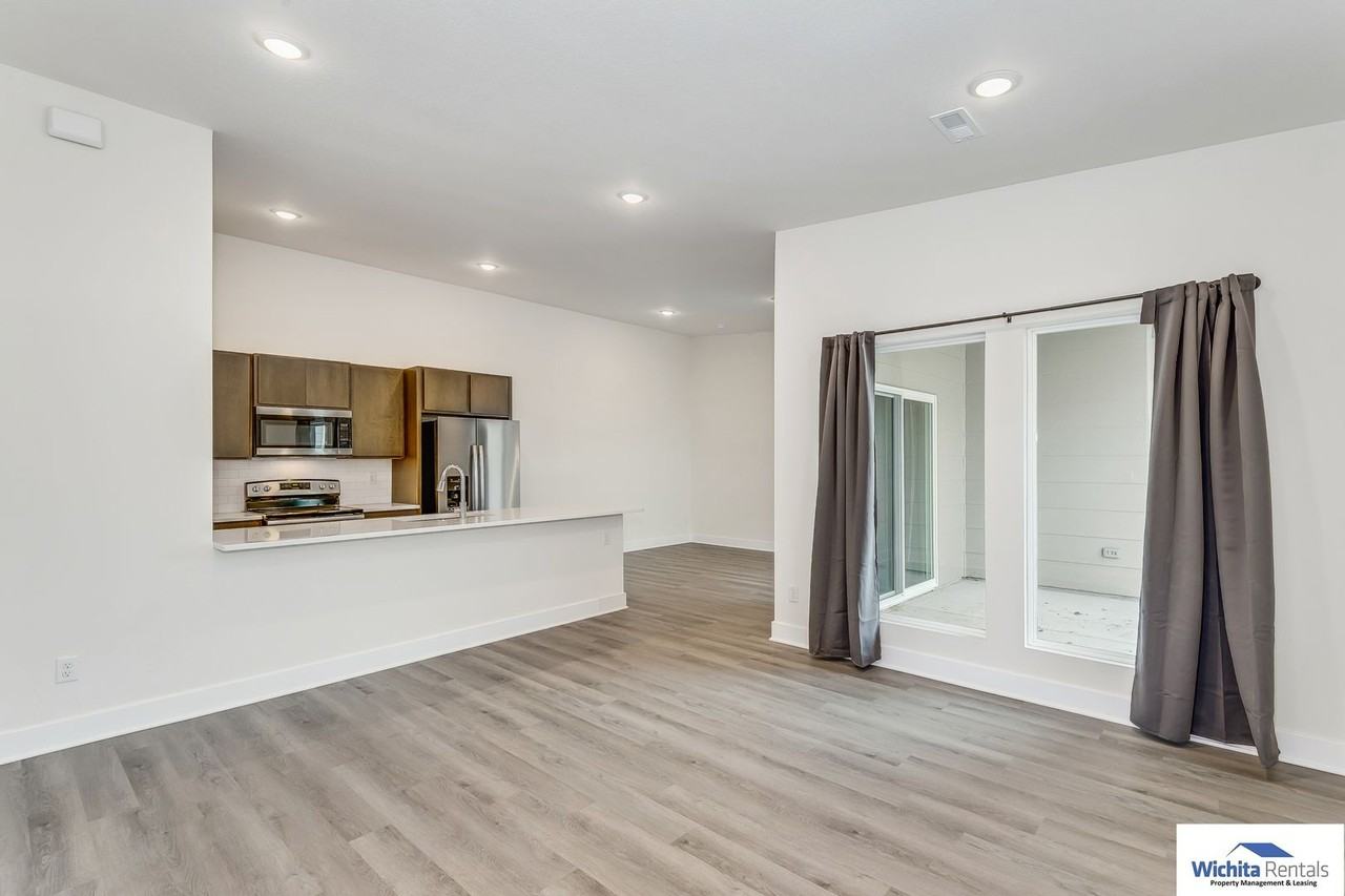 9901 E Annabelle Cir - Photo 2 of 15