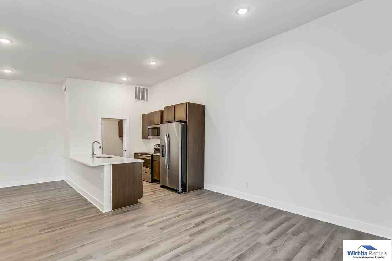 9901 E Annabelle Cir - Photo 4 of 15