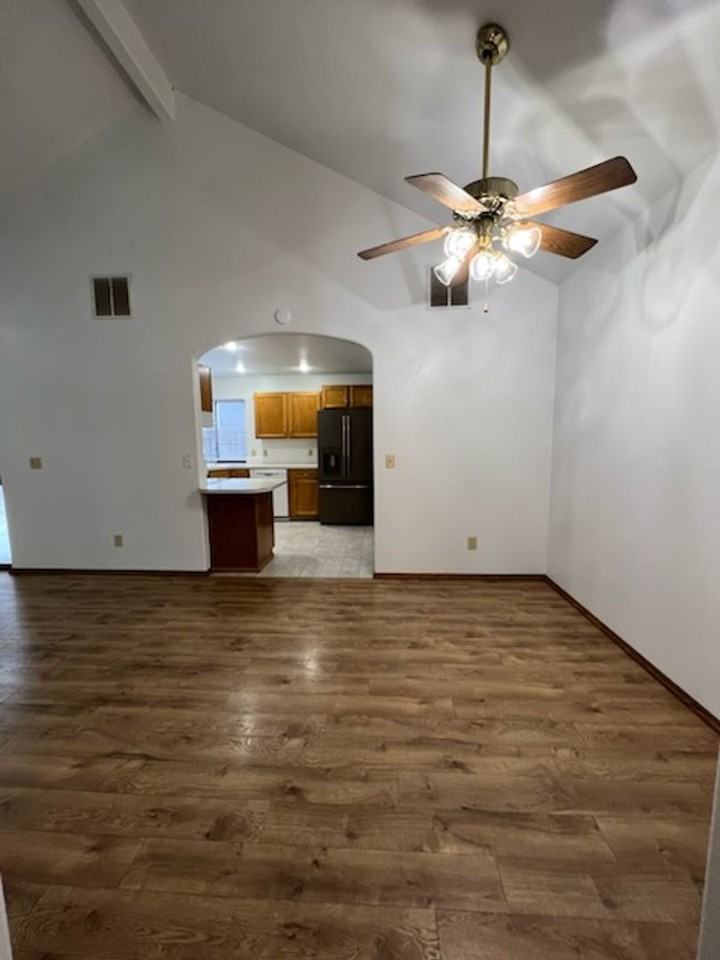 1339 Johnson Ct - Photo 4 of 17