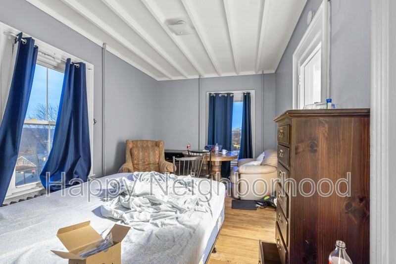 216 East Main Streetunit - Photo 3 of 13