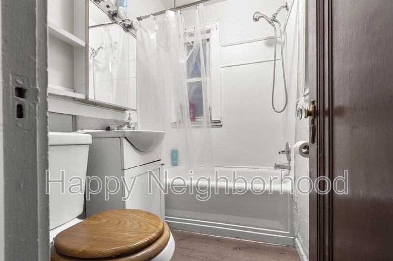 216 East Main Streetunit - Photo 4 of 13