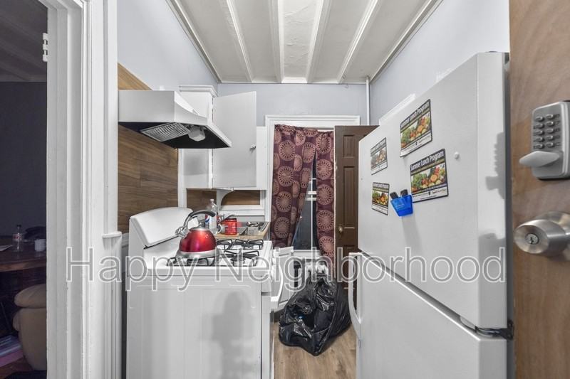 216 East Main Streetunit - Photo 5 of 13