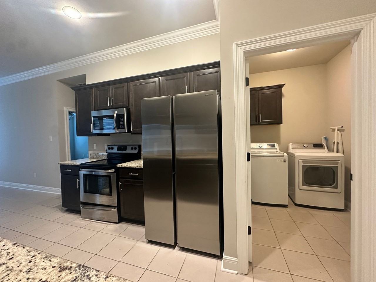 2047 Orleans Run Dr - Photo 3 of 20