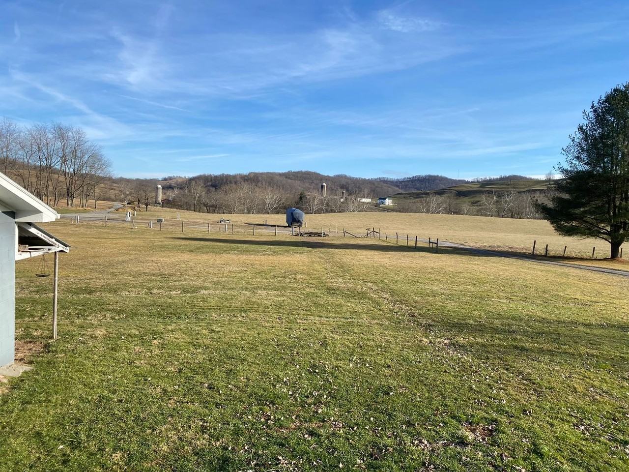 874 Westfield Rd - Photo 3 of 16