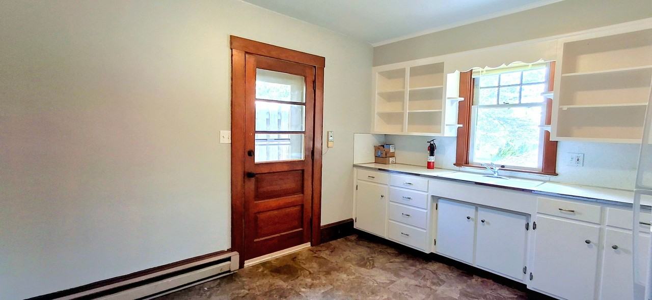 326 E High Street - Photo 2 of 12