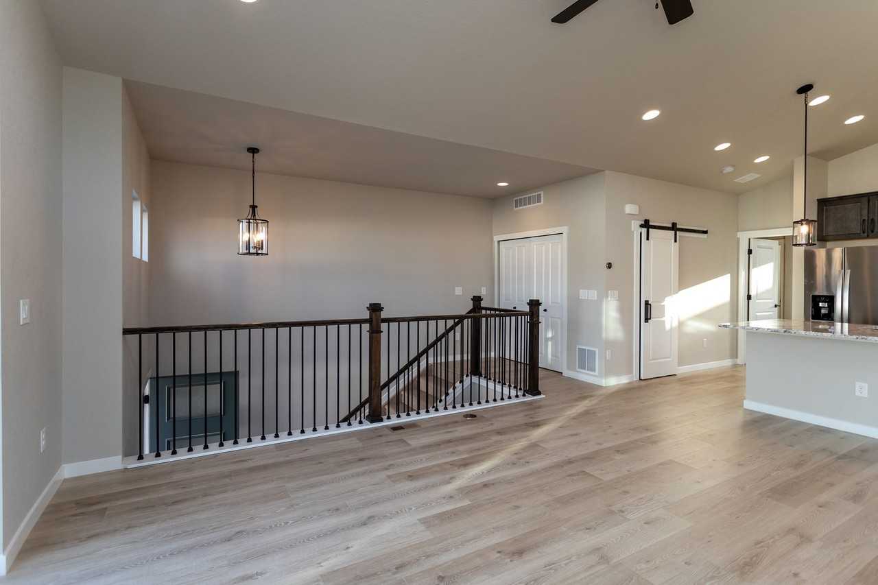 6739 Cool Breeze Dr - Photo 7 of 15